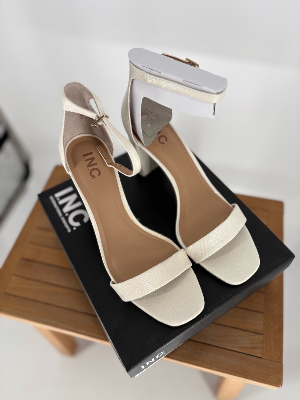 New Women’s INC International Concepts Women's Ankle-Strap Sandals size 10M